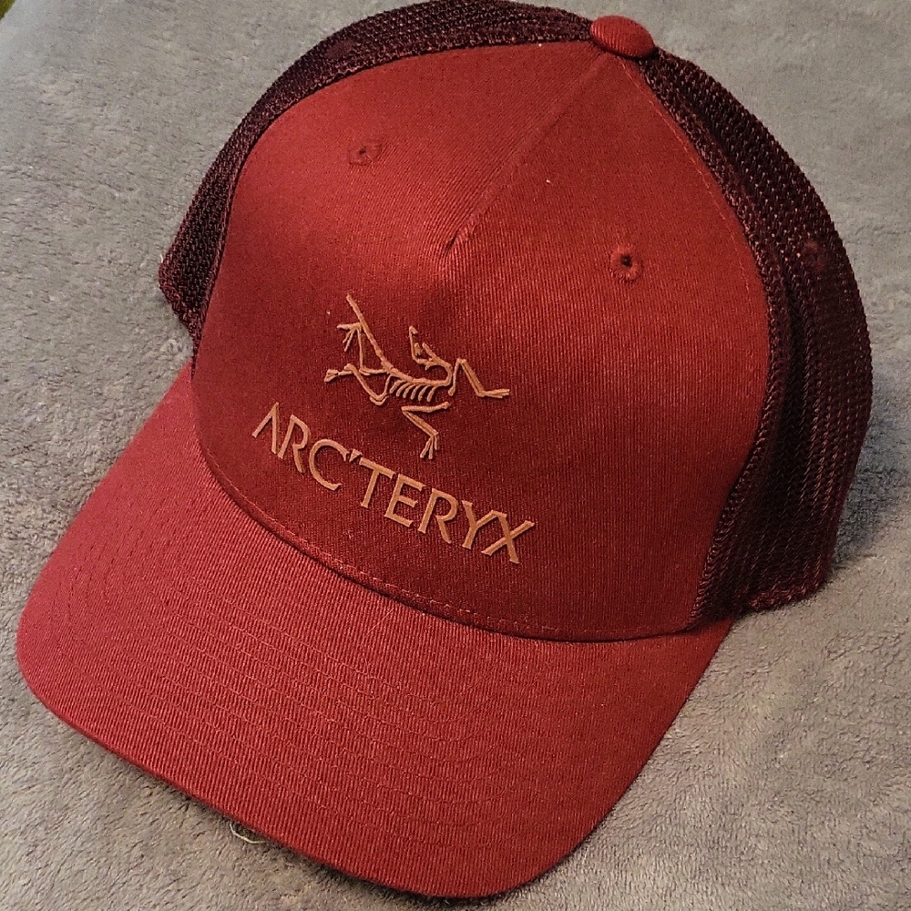 Arc'teryx Logo Trucker Hat